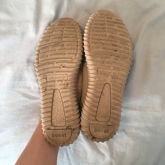 🌟 Yeezy Boosts 🌟 - Picture 6 of 6